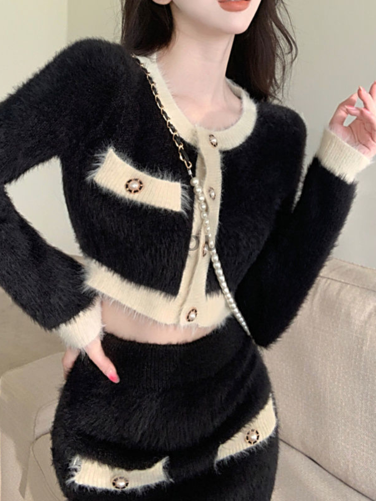 Зимний пушистый вязаный компле – обзор и цена Winter Clothing Sale
